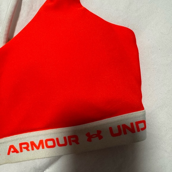 Under Armour sports bra - Picture 3 of 4